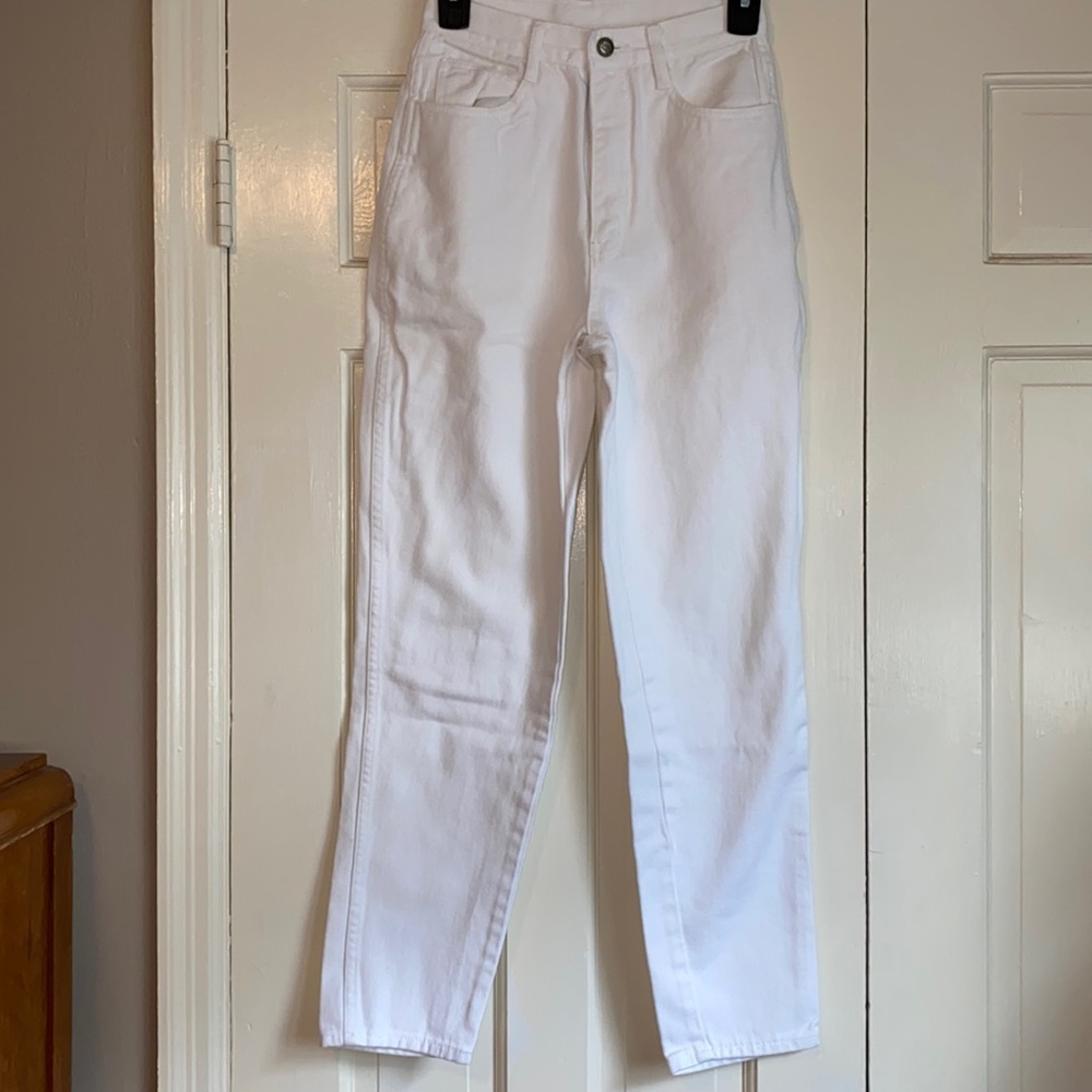 White denim jeans.